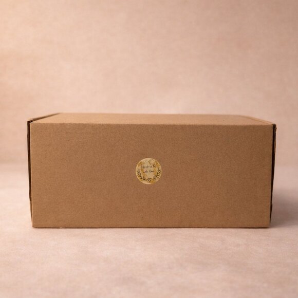 Dog Charm Keychain with Faux Pearls & Tiger’s Eye | Floating Effect | Gift‑Ready - Picture 6 of 6